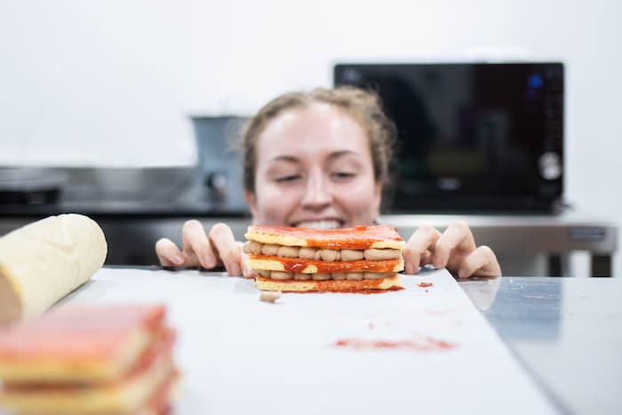 5-get-creative-by-mixing-flavors-textures-and-techniques-in-your-desserts-340d57