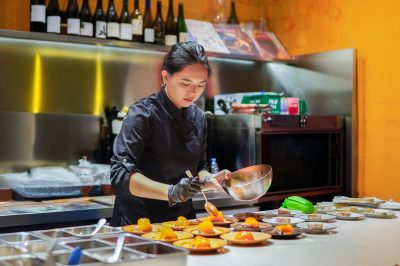 Auténtica gastronomía china bajo el cielo de Barcelona | Caso de Éxito: Lola · 吴海珠 Auténtica gastronomía china bajo el cielo de Barcelona | Caso de Éxito: Lola · 吴海珠