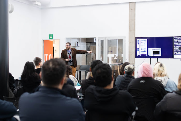 cibtalks-future-and-people-7082e7