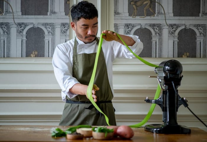 dos-estrellas-aa-rossette-en-solo-3-meses-caso-de-Éxito-marlon-sánchez-4910e3