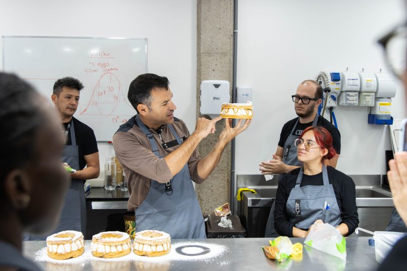 how-much-does-a-pastry-chef-earn-28b11c