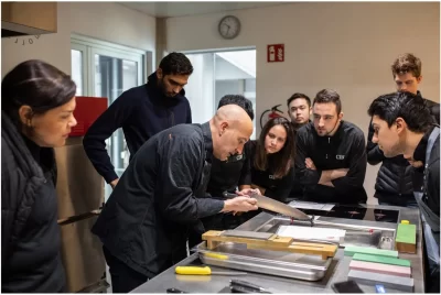 Convirtiendo a los docentes en agentes de cambio para el siglo XXI Convirtiendo a los docentes en agentes de cambio para el siglo XXI