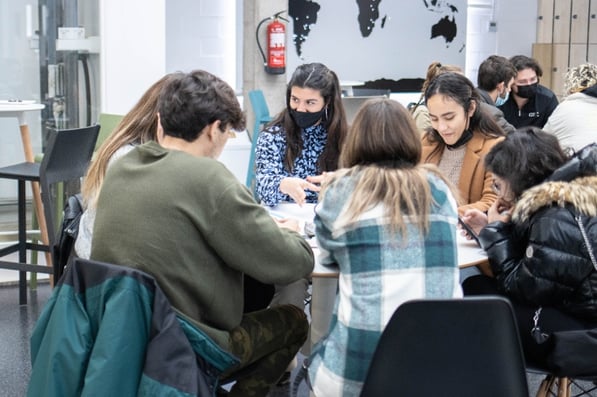 Alumnos del Culinary Institute of Barcelona en un taller Foodtech